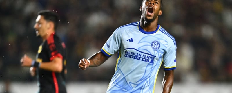 Marco Reus&#39; goal, assist in MLS debut lift Galaxy past Atlanta