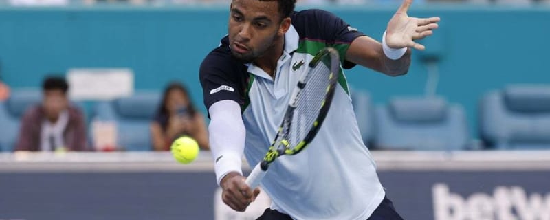 Arthur Fils upsets top-seeded Alexander Zverev to reach Miami quarters