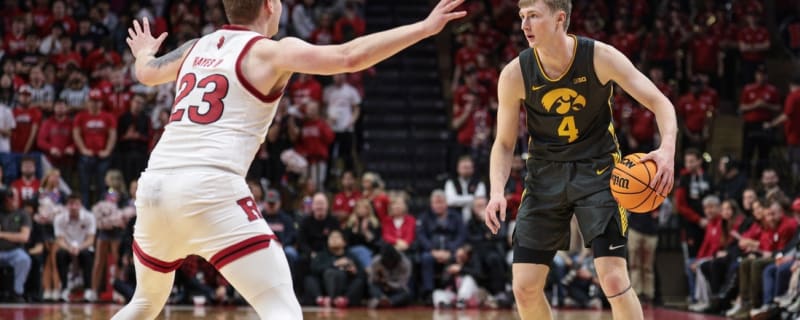 Josh Dix, Payton Sandfort lead Iowa over Rutgers