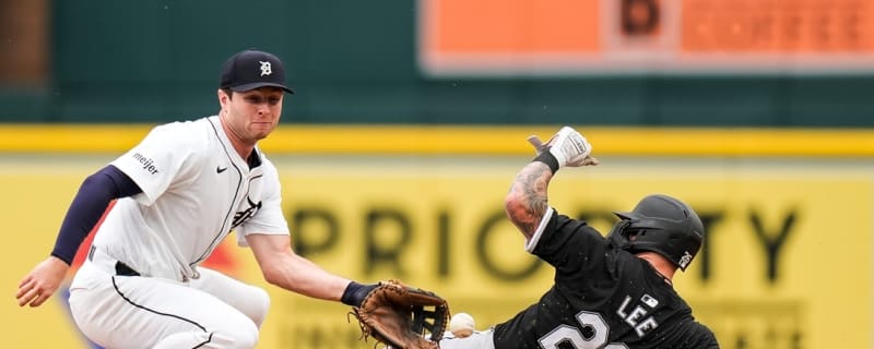 Tigers fall to White Sox, face Astros in AL wild-card series
