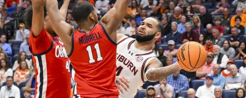 Johni Broome helps No. 3 Auburn outlast Ole Miss in SEC quarterfinals