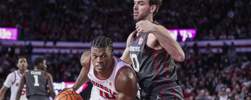 Georgia defends homecourt, knocks off No. 17 Oklahoma