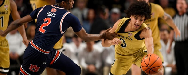 No. 1 Auburn pulls away in second half to beat Vanderbilt