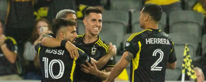 Behind Cucho Hernandez&#39;s 2 goals, Crew top Union to clinch 2nd place in East
