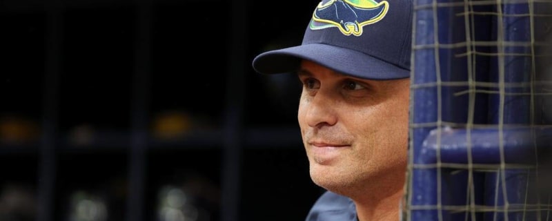 Tampa Bay Rays extend contracts of Kevin Cash, Erik Neander