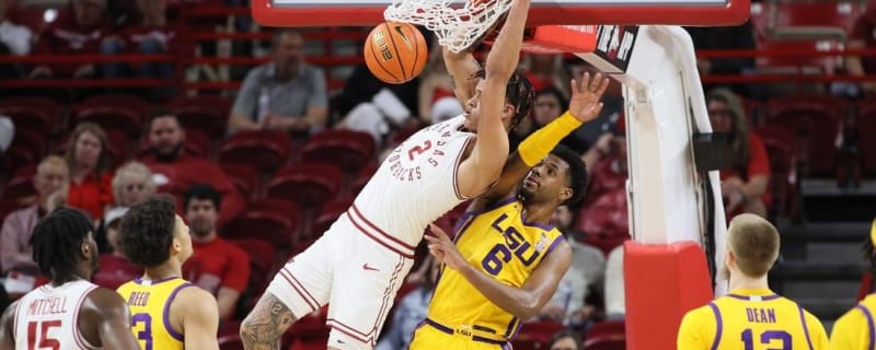 Khalif Battle, Arkansas prove to be too much to handle for LSU