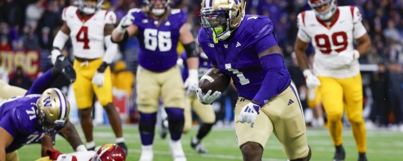 Washington&#39;s D stiffens late as Huskies hold off USC