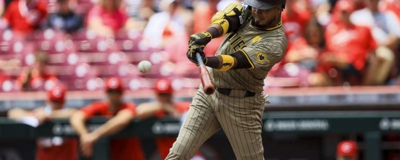 Luis Arraez hits in bunches, Padres top Reds in 10 innings