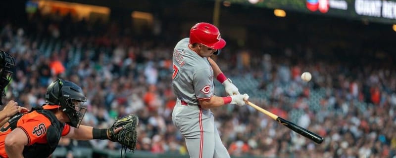 Stuart Fairchild homers as Reds hang on to beat Giants