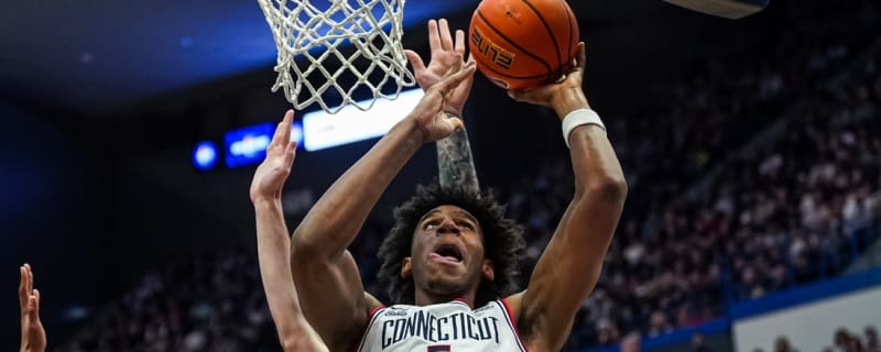 Tarris Reed Jr., UConn cruise past Georgetown