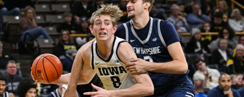 Hot-shooting Iowa manhandles New Hampshire