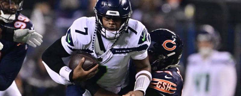 Dominant defensive effort sends Seahawks past Bears