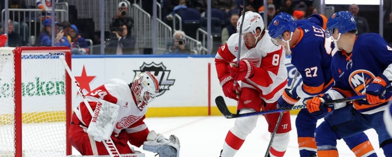 Alex Lyon roars as Red Wings shut out Islanders