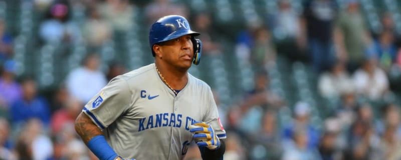 Royals down M&#39;s thanks to Nelson Velazquez