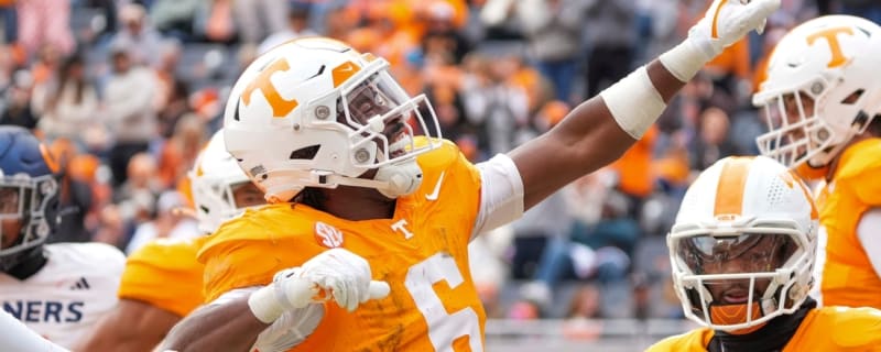Record-setting Vols RB Dylan Sampson enters draft