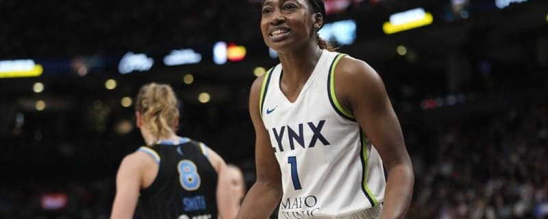 Lynx F Diamond Miller (knee) has surgical procedure, out indefinitely