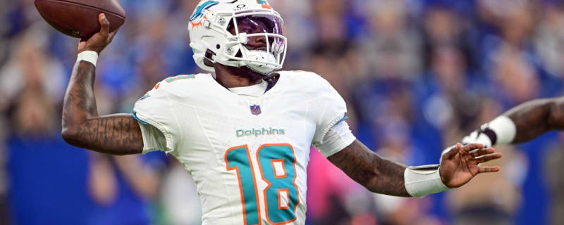 Dolphins QB Tyler Huntley hurts shoulder, ruled out vs. Colts