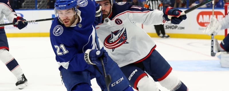 Jake Guentzel stays hot as Lightning hang on vs. Jackets