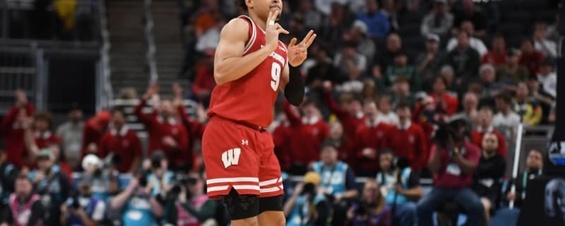 No. 18 Wisconsin holds off No. 7 Michigan State behind John Tonje&#39;s 32 points