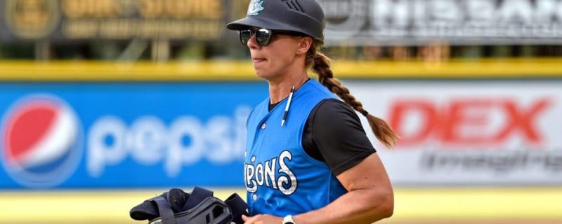 Reports: Marlins hire Rachel Balkovec as director of player development