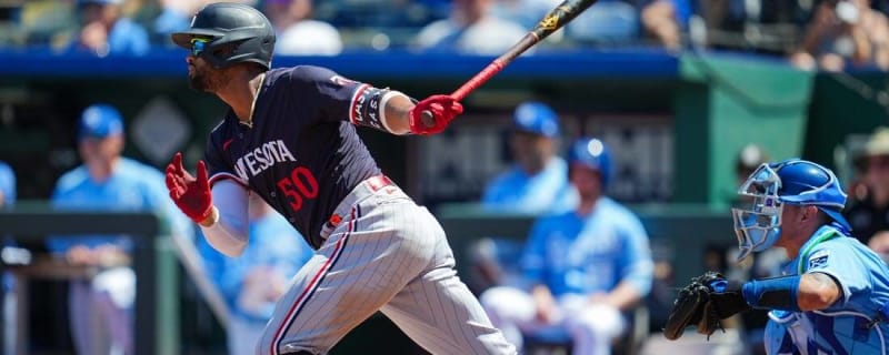 Willi Castro homers twice to propel Twins past Blue Jays