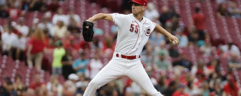 Brandon Williamson cruises, Reds defeat Marlins 5-2 - Red Reporter