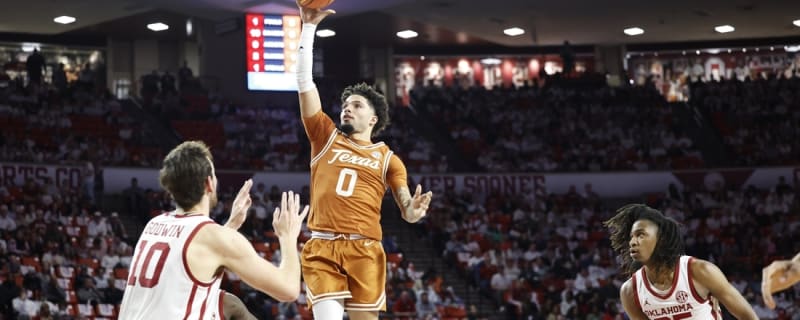 Texas hangs on to beat Oklahoma for first-ever SEC win