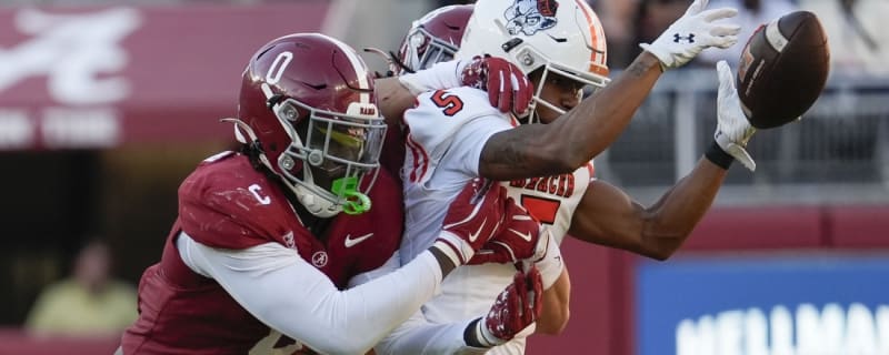 Alabama star LB Deontae Lawson (leg) to miss rest of season