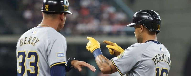 William Contreras stays hot, lifts Brewers over Astros