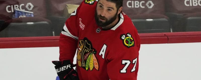 Blackhawks F Patrick Maroon retiring after season