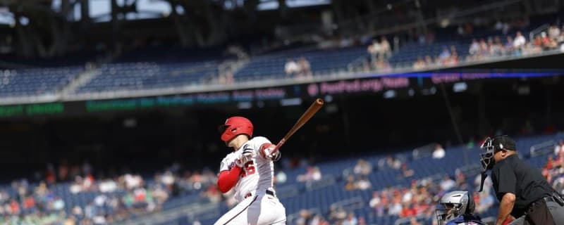 Joey Meneses homers twice as Nats split with Phillies