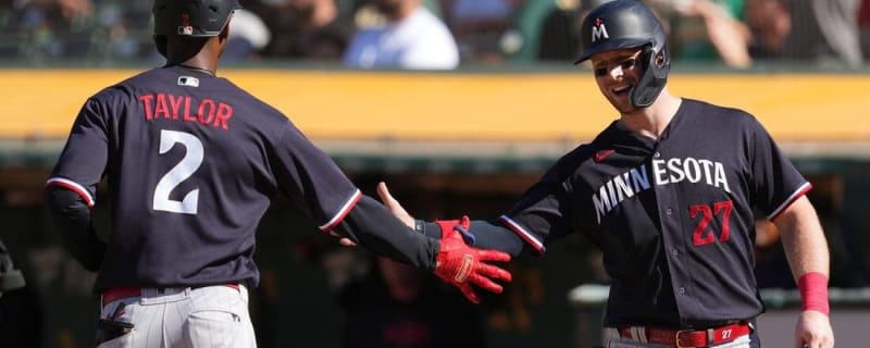 WATCH: Minnesota Twins Infielder Kyle Farmer Hit by Pitch in the Face -  Fastball