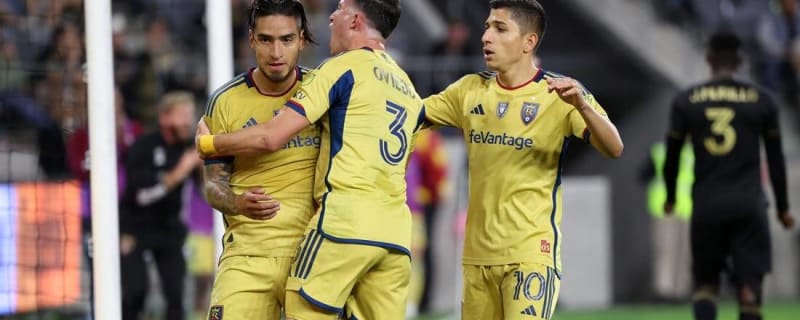 Real Salt Lake defeats the New York Red Bulls, extends its