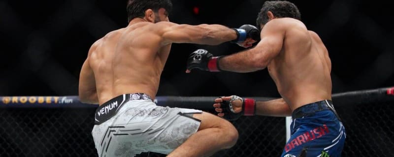 Arman Tsarukyan beats Beneil Dariush in first-round KO