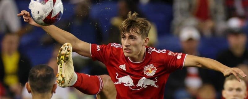 Red Bulls sign F Daniel Edelman to new 2-year deal