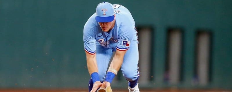 Josh Jung exits with left thumb fracture in Rangers' win