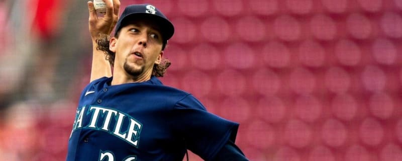 Logan Gilbert fans 12 as Mariners blank Padres