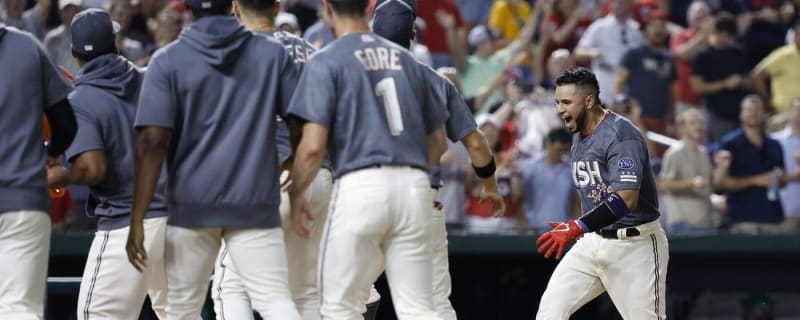 Keibert Ruiz drills a solo homer, 06/10/2022