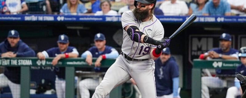 Charlie Blackmon lands on Rockies' 10-day IL with hand fracture