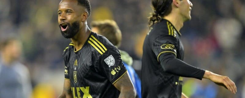 Fire sign USMNT midfielder Kellyn Acosta