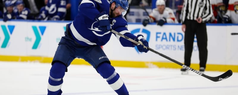 Victor Hedman, Lightning enter first meeting with rising Red Wings