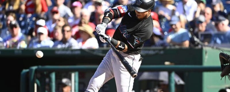 Jake Burger first to try on jacket in White Sox new home run