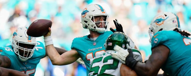 Miami Dolphins News 3/17/23: Dolphins sign Braxton Berrios and O-Line depth  - The Phinsider