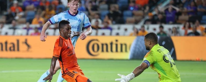 Andrew Tarbell (10 saves), Dynamo upend Rapids