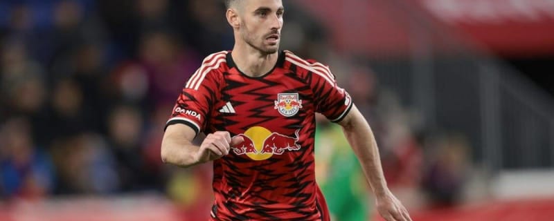 Red Bulls sign D Dylan Nealis to new contract