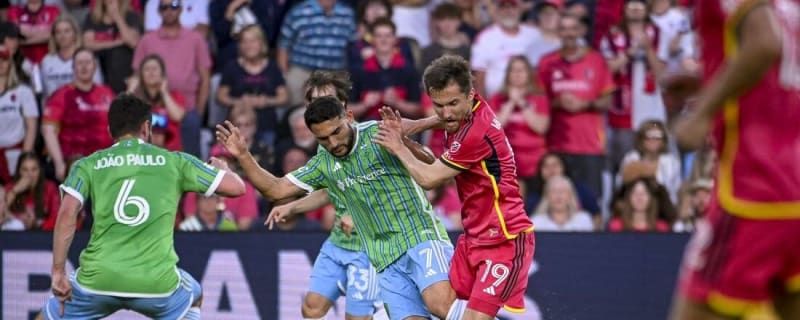 Sounders benefit from St. Louis City own goal, win 2-1