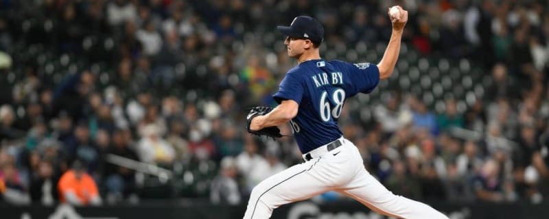 Mariners fan throws foul ball on field, grazing George Kirby - ESPN