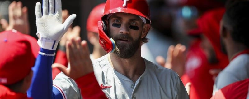 MLB roundup: Bryce Harper back, homers in Phillies&#39; win