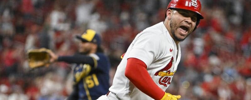 Cards' Adam Wainwright bids for 200th win in opener vs. Brewers