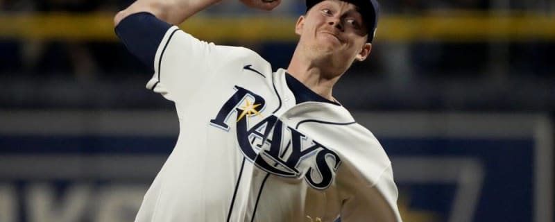 Rays pitcher Pete Fairbanks returns from the IL with a black eye after his  son dunked on him